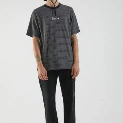 Afends Men's Exit Hemp Retro Fit Tee Gunmetal M204100 10 Afends Men's Exit Hemp Retro Fit Tee Gunmetal M204100 -Baby Crib Clothing & Footwear Sales Store AfendsMen sExitHempRetroFitTeeGunmetalM204100FamousRockShopNewcastle 2300NSW.Australia.5 800x