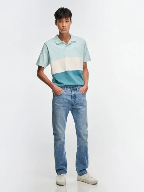 Levi Strauss & Co. Levi's Original Fit 501 Straight Leg 005013261 6 Levi Strauss & Co. Levi's Original Fit 501 Straight Leg 005013261 - Image 4