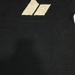 Macbeth Charcoal Pennant Black